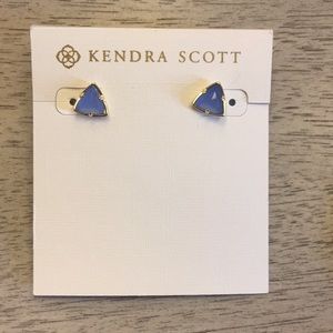 KENDRA SCOTT BRAND NEW TRIANGLE STUDS!